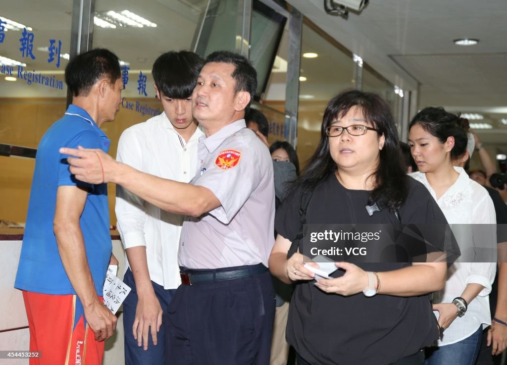 Ko Chen-tung Accept Questioning From District Prosecutor's Office In Taipei