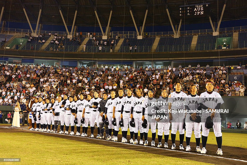 Japan v Australia - IBAF Women's Baseball World Cup Group A