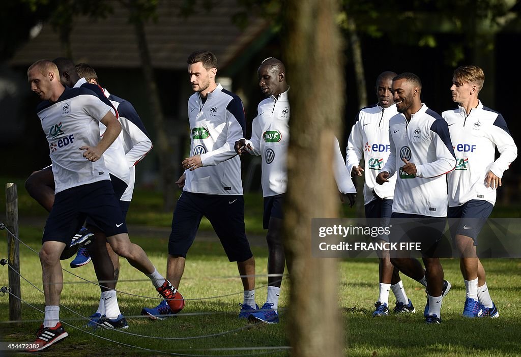 FBL-EURO-2016-FRA-FRIENDLY-TRAINING