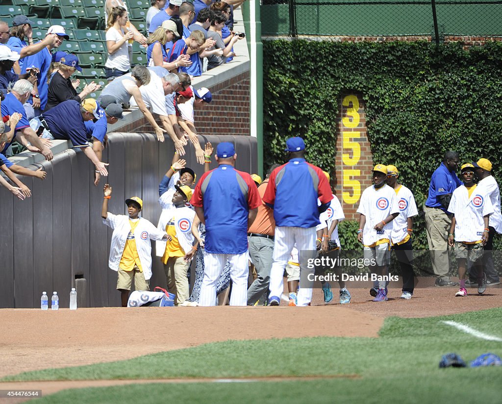 Milwaukee Brewers v Chicago Cubs