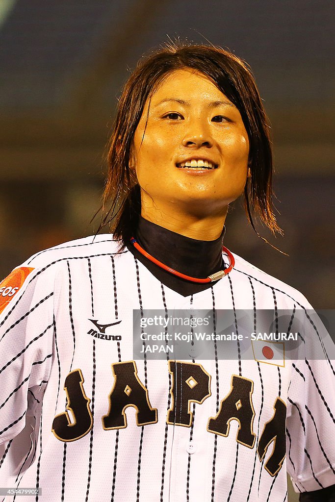 Japan v Australia - IBAF Women's Baseball World Cup Group A