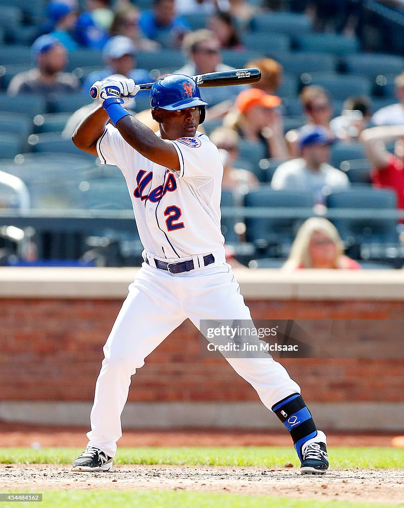 Philadelphia Phillies v New York Mets