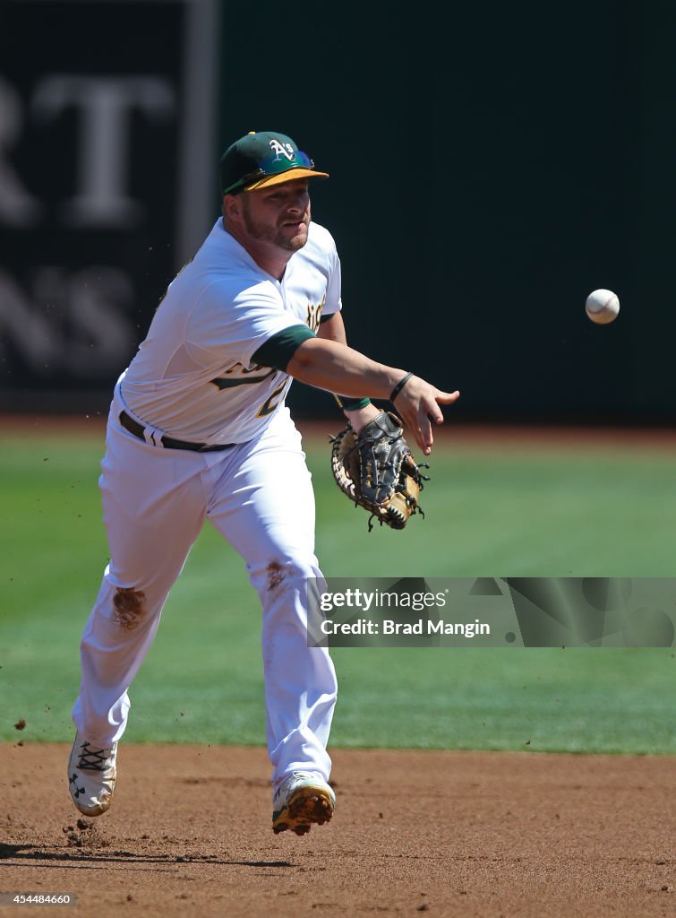 Seattle Mariners v Oakland Athletics