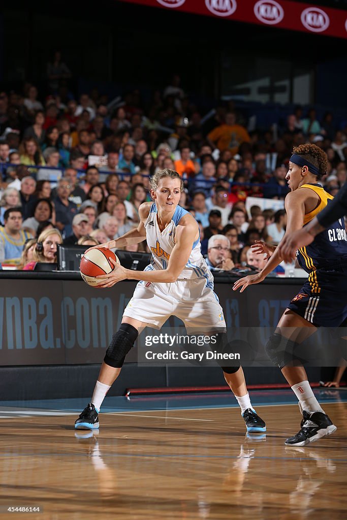 Indiana Fever v Chicago Sky - WNBA Eastern Conference Finals, Game 2