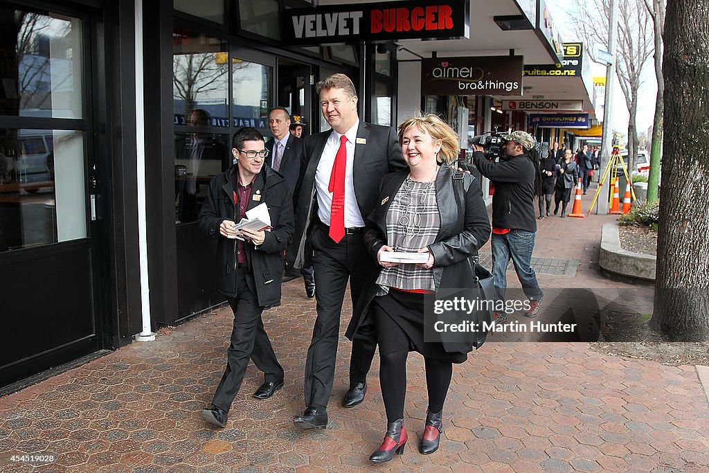 Labour Leader David Cunliffe Casts Early Vote In Christchurch