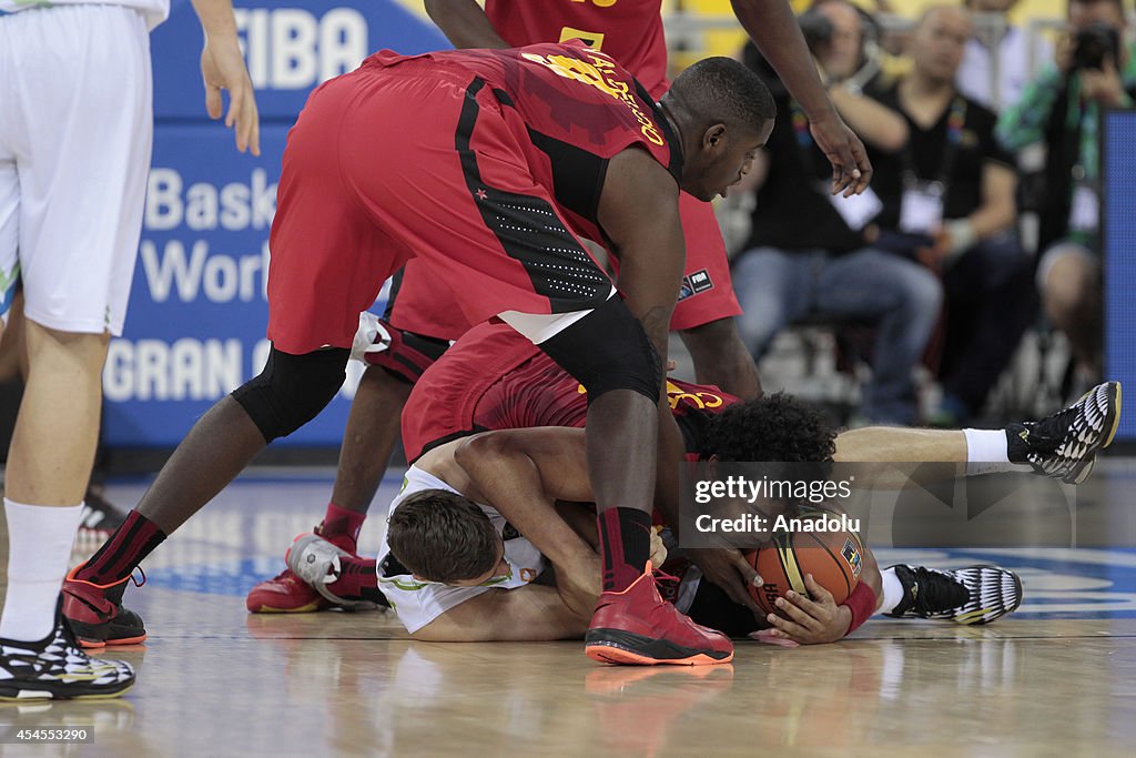 Slovenia v Angola 2014 - FIBA Basketball World Cup