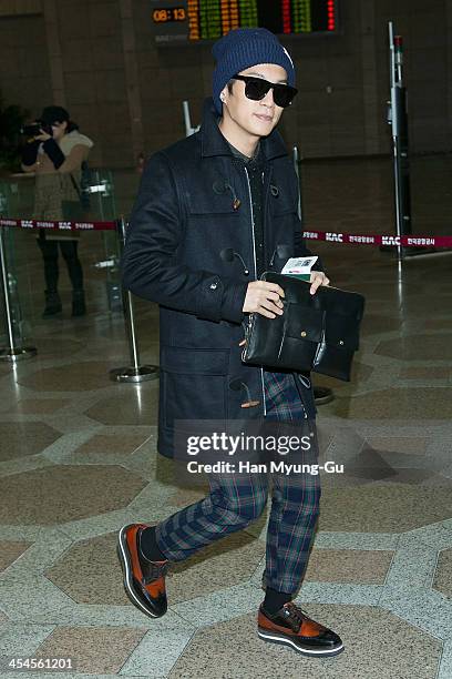 Yoon Du-Jun of South Korean boy band Beast is seen on departure at Gimpo International Airport on December 9, 2013 in Seoul, South Korea.