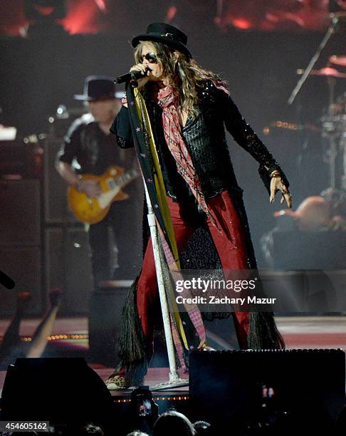 Steven Tyler Slash Photos And Premium High Res Pictures Getty Images Steven Tyler Slash Photos And Premium High Res Pictures Getty Images