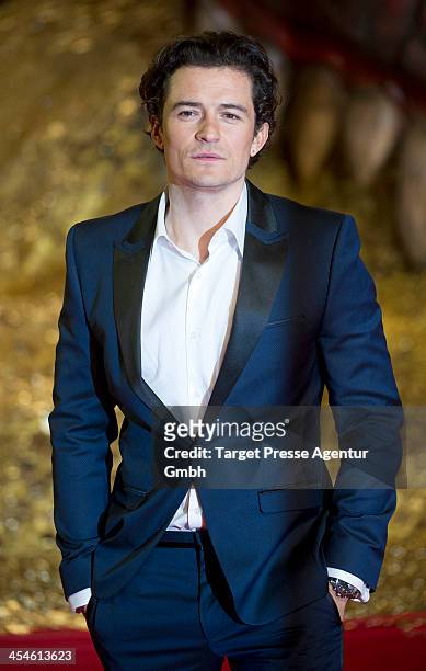 Orlando Bloom attends the German premiere of the film 'The Hobbit: The Desolation Of Smaug' at Sony Centre on December 9, 2013 in Berlin, Germany.
