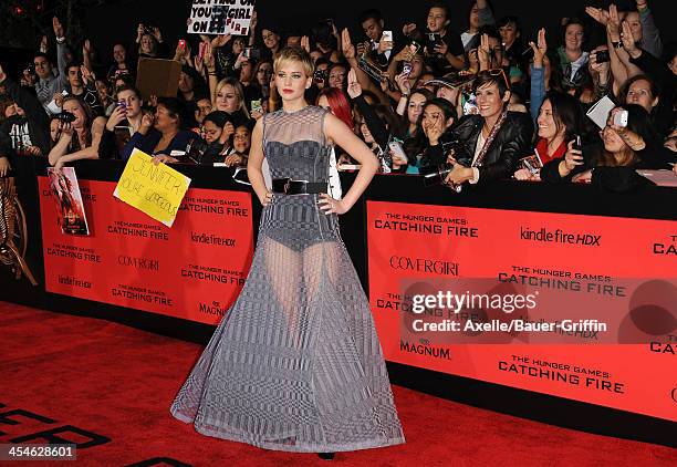 Actress Jennifer Lawrence arrives at the Los Angeles Premiere of 'The Hunger Games: Catching Fire' at Nokia Theatre L.A. Live on November 18, 2013 in...