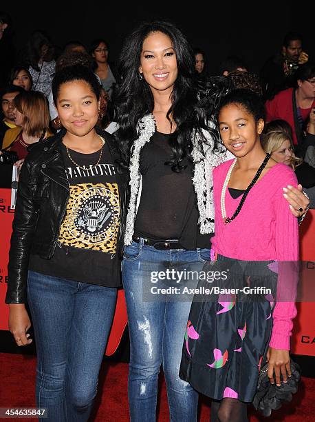 571 Kimora Lee Simmons And Family Photos and Premium High Res Pictures -  Getty Images