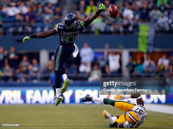 Wide receiver Ricardo Lockette of the Seattle Seahawks goes up in