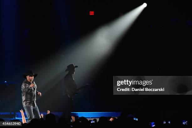 Garth Brooks performs at the Allstate Arena on September 4, 2014 in Rosemont, Illinois.