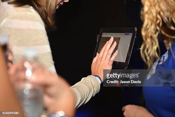 Fans check in at Marathon Music Works for Pandora Presents Trace Adkins sponsored by Marathon on September 4, 2014 in Nashville, Tennessee.