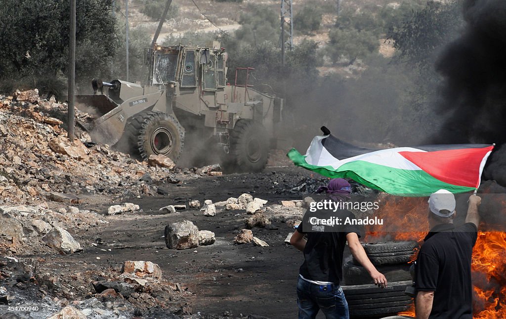 Israeli incursions protested in Nablus