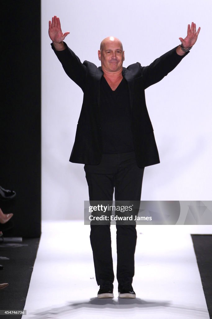 Carmen Marc Valvo - Runway - Mercedes-Benz Fashion Week Spring 2015