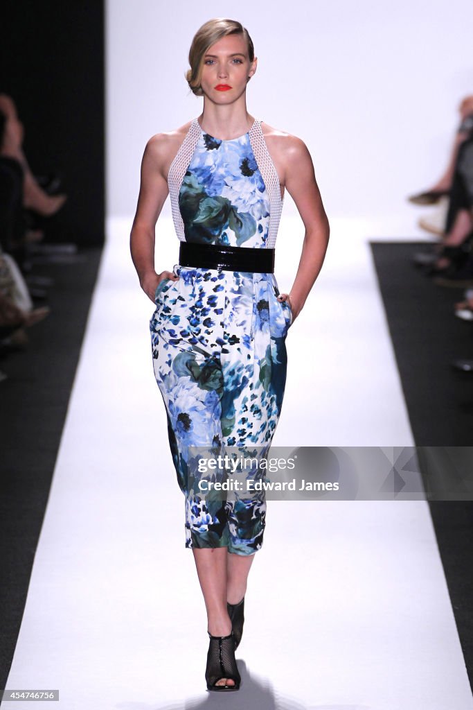 Carmen Marc Valvo - Runway - Mercedes-Benz Fashion Week Spring 2015