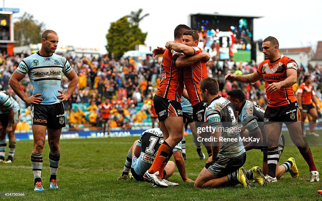 NRL Rd 26 - Tigers v Sharks