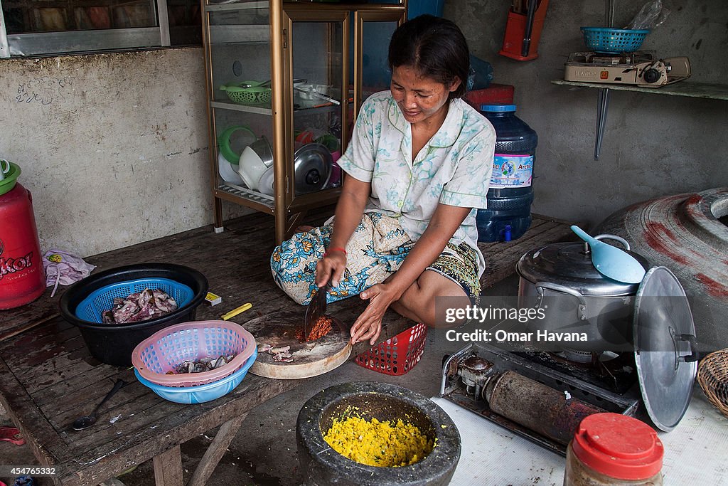 Life In AIDS Community In Phnom Penh Outskirts