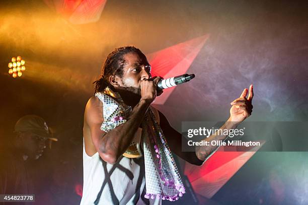Jammer Rapper 82 Jammer Rapper Stock Photos, High-Res Pictures, and Images - Getty Images
