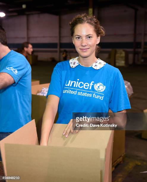 Emma Ferrer, Audrey Hepburn's Granddaughter, Joins UNICEF And UPS Volunteers In Packing Thousands Of Winter Survival Kits For Syrian Children on...