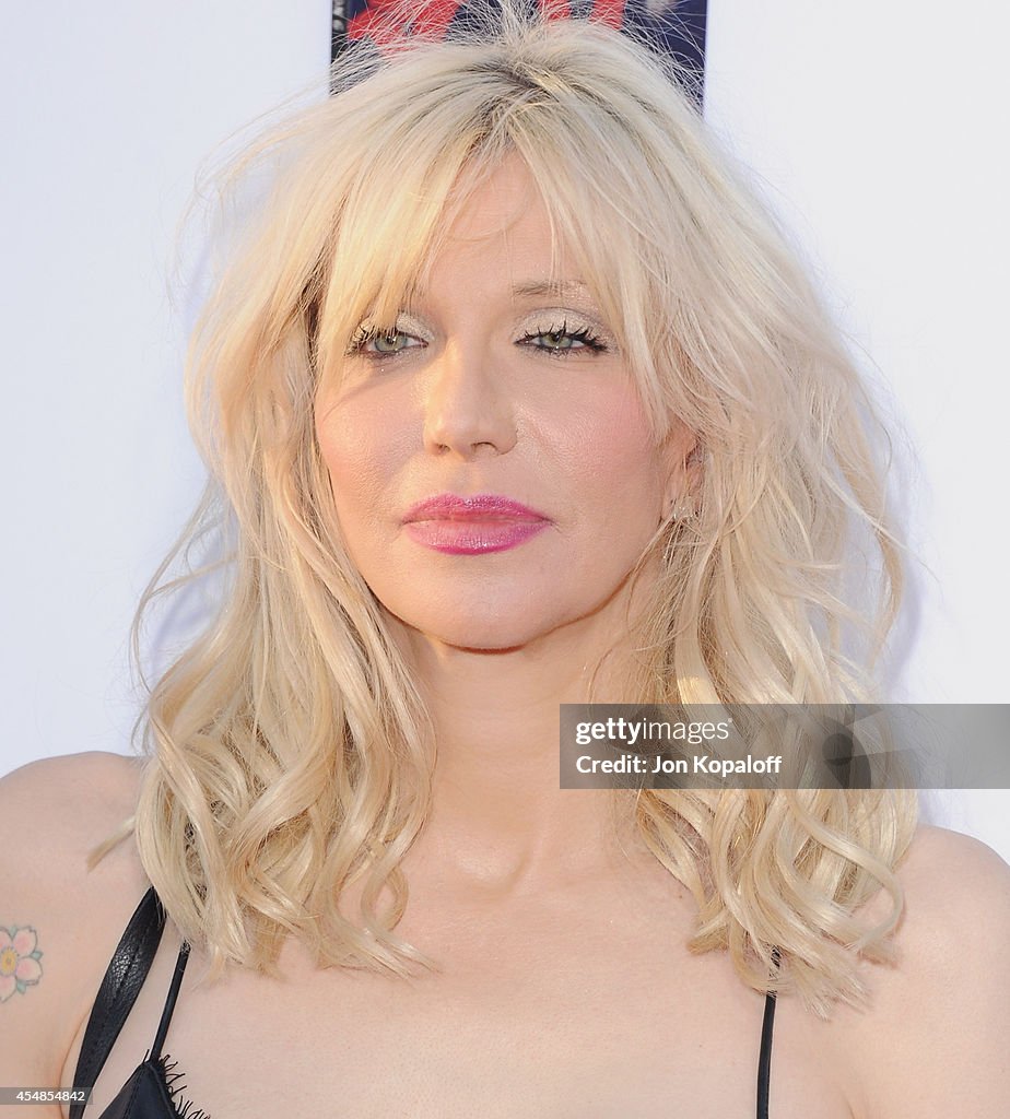 Courtney Love Sons Of Anarchy