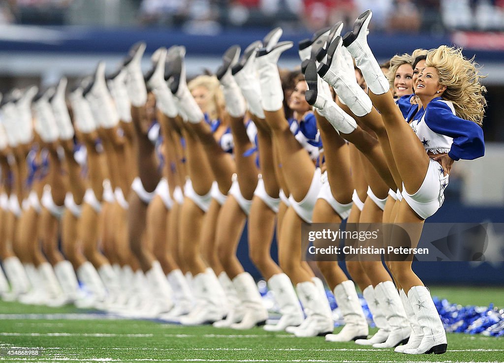 San Francisco 49ers v Dallas Cowboys