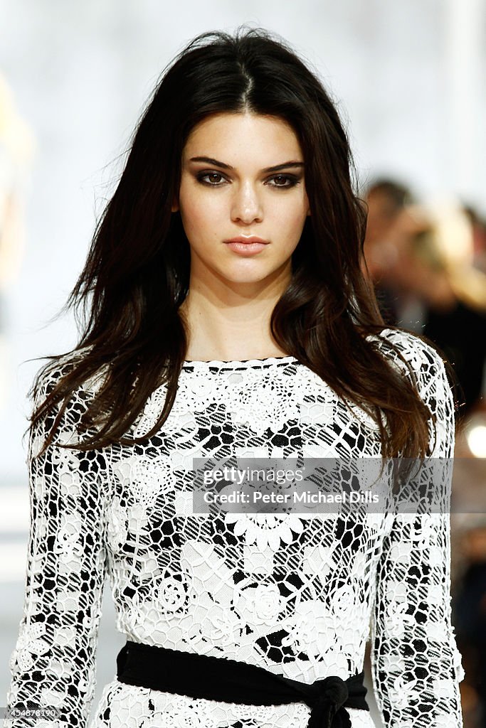 Diane Von Furstenberg - Runway - Mercedes-Benz Fashion Week Spring 2015