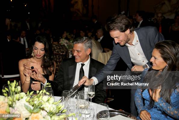 Lior Suchard performs magic for Amal Alamuddin, George Clooney, and ...