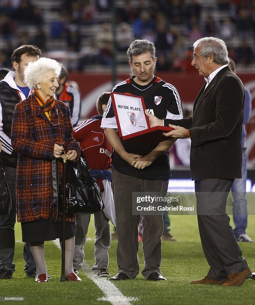 River Plate v Tigre - Torneo de Transicion 2014