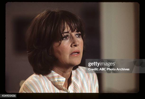 One Chance to Live" - Airdate: October 17, 1974. JOANNE LINVILLE