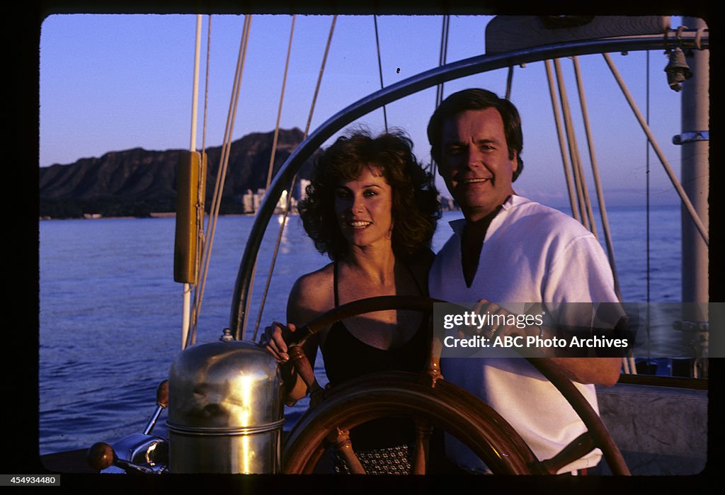 STEFANIE POWERS;ROBERT WAGNER