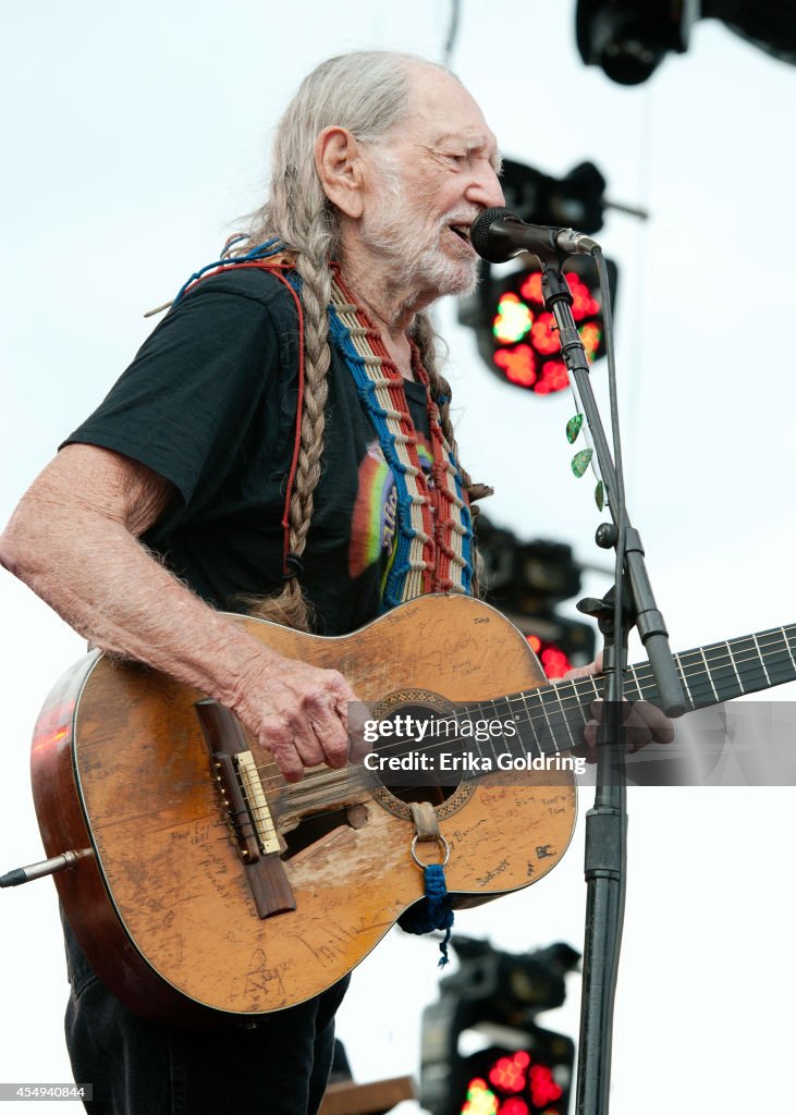 Lockn Willie Nelson performs on Day 4 of Lockn Festival at The Oak Ridge ...
