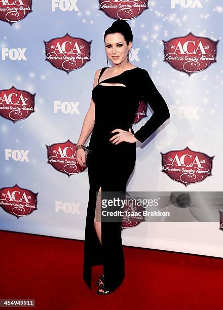 Recording artist Shawna Thompson of Thompson Square arrives at the American Country Awards 2013 at the Mandalay Bay Events Center on December 10,...