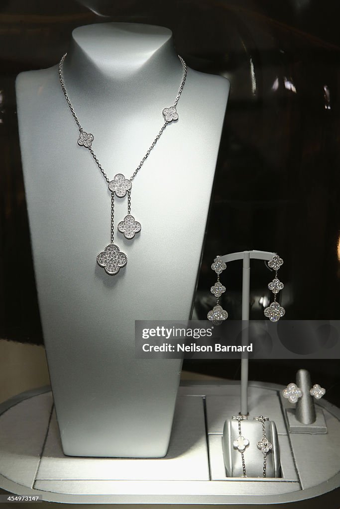 Van Cleef & Arpels Celebrates The Redesigned New York 5th Avenue Flagship Maison