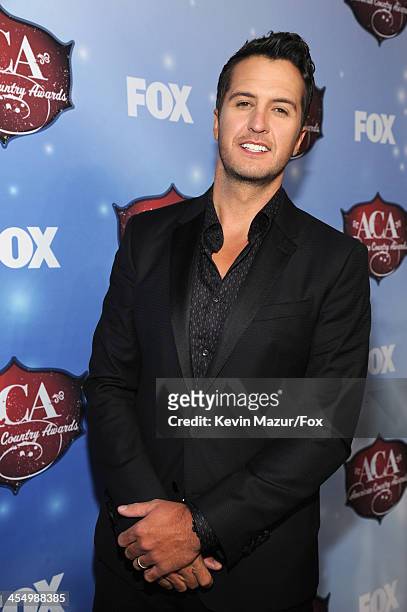 Singer Luke Bryan arrives at the American Country Awards 2013 at the Mandalay Bay Events Center on December 10, 2013 in Las Vegas, Nevada.