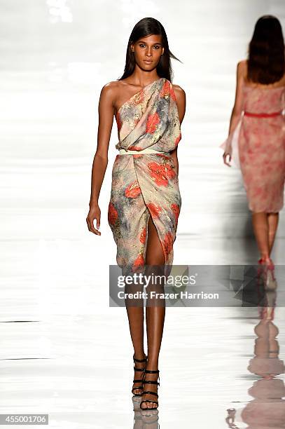 Model walks the runway at the Reem Acra fashion show during Mercedes-Benz Fashion Week Spring 2015 at The Salon at Lincoln Center on September 8,...