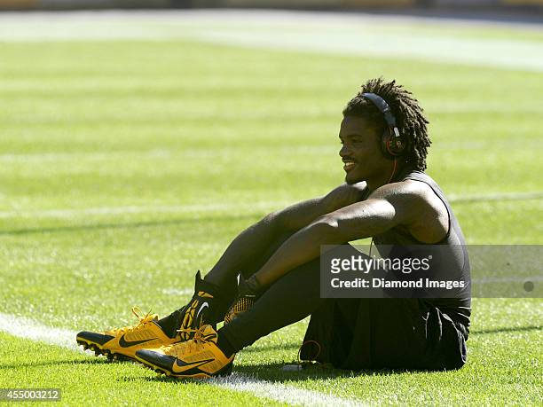 Wide receiver Dri Archer of the Pittsburgh Steelers sits on the field prior to a game against the Cleveland Browns on September 7, 2014 at Heinz...