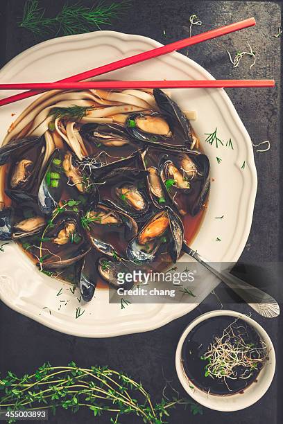 mussels noodles soup - soba stock pictures, royalty-free photos & images