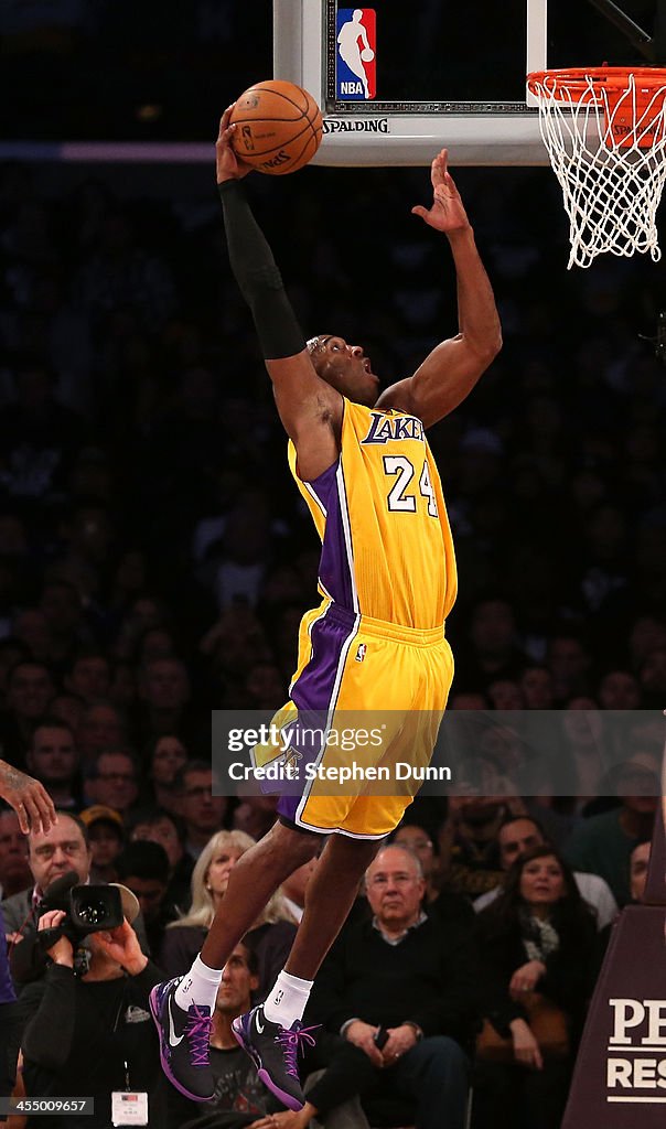 Phoenix Suns v Los Angeles Lakers