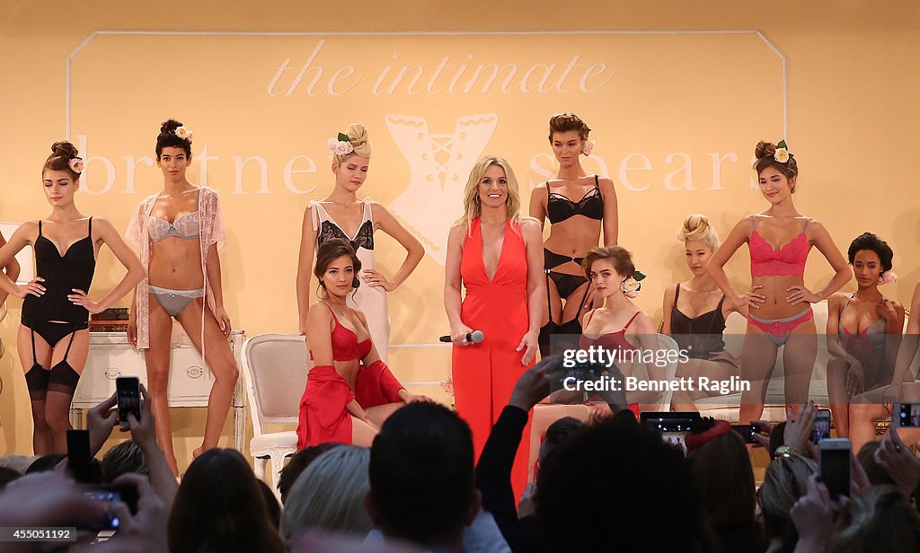 The Intimate Britney Spears - Front Row & Backstage - Mercedes-Benz Fashion Week Spring 2015