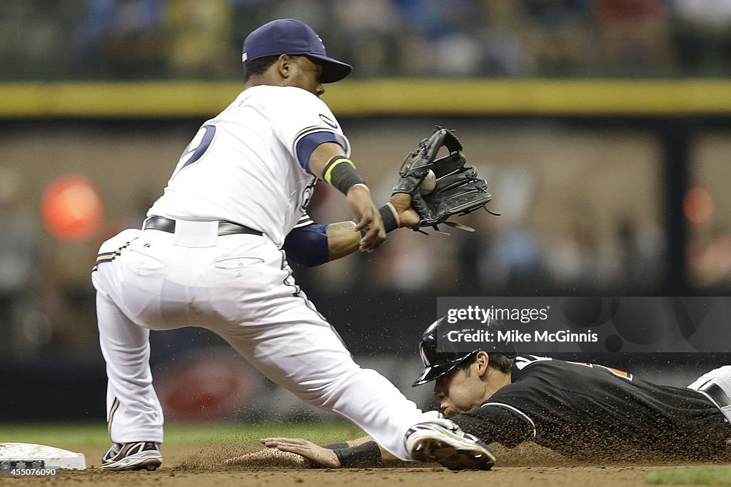 Miami Marlins v Milwaukee Brewers