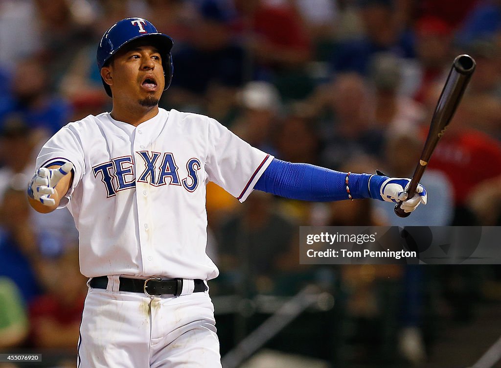 Los Angeles Angels of Anaheim v Texas Rangers