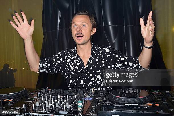 Martin Solveig performs during the 'Orange' : 20th Anniversary Party At Parc Des Exposition Porte de Versailles on September 9, 2014 in Paris, France.