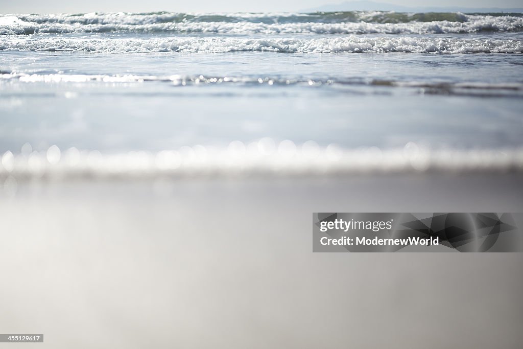 Seeing ocean from the beach 03