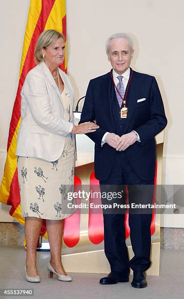 Spanish tenor Josep Carreras receives the 'Honour Medal of Catalonia Parliament' at the Parliament of Catalunya on September 9, 2014 in Barcelona,...