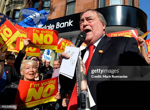 John Prescott MP campaigns for a ''No'' vote in the referendum on Rutherglen main street on September 10, 2014 in Glasgow, Scotland. The three UK...