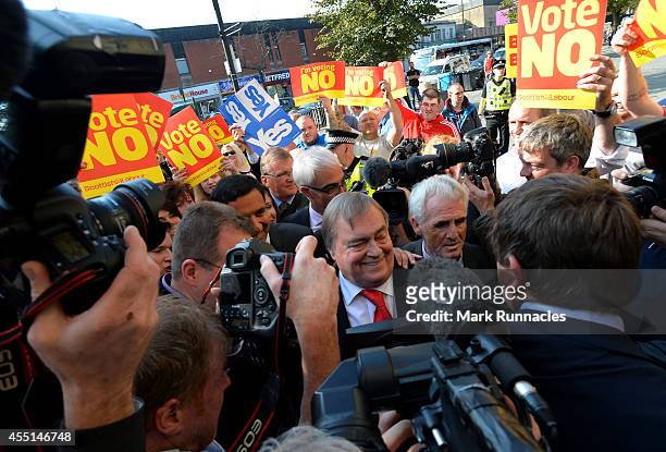 John Prescott MP is mobbed by "Yes" and "No" campaigners while campaigning for a ''No'' vote in the referendum on Rutherglen main street on September...