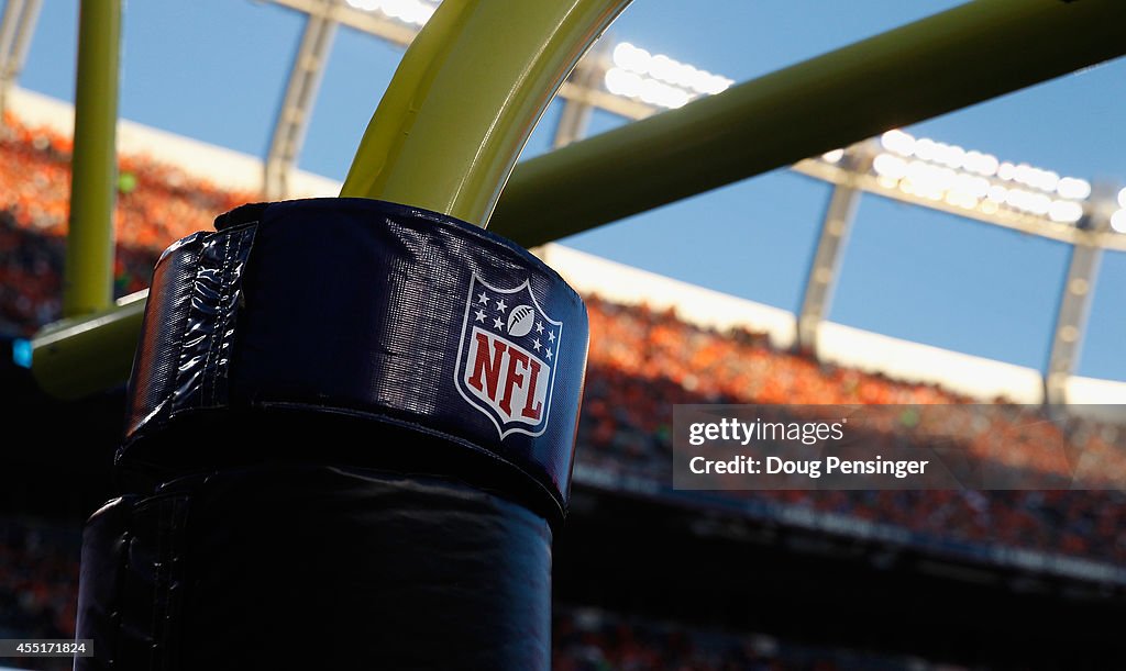 Indianapolis Colts v Denver Broncos