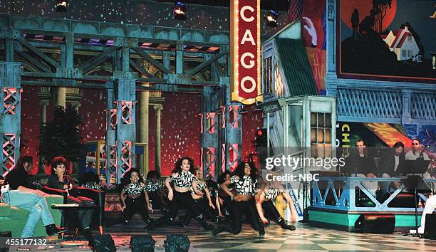 Episode 915 -- Pictured: The Chicago Luvabulls during rehearsals on May 3, 1996 --